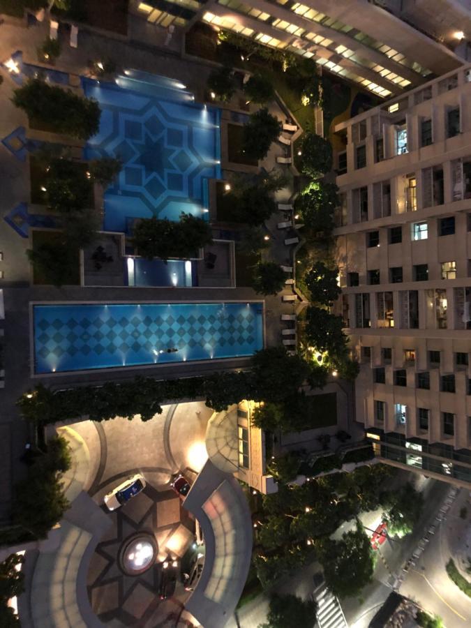 Downtown Boulevard One Bedroom Apt In 29 Blvd غرفة وصالة Burj & Fountain View Master Bedroom Plus 2 Single Beds In Living Room Дубай Экстерьер фото