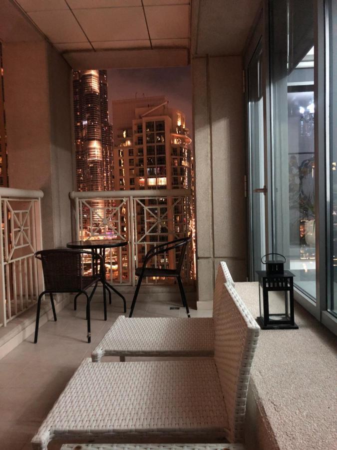 Downtown Boulevard One Bedroom Apt In 29 Blvd غرفة وصالة Burj & Fountain View Master Bedroom Plus 2 Single Beds In Living Room Дубай Экстерьер фото